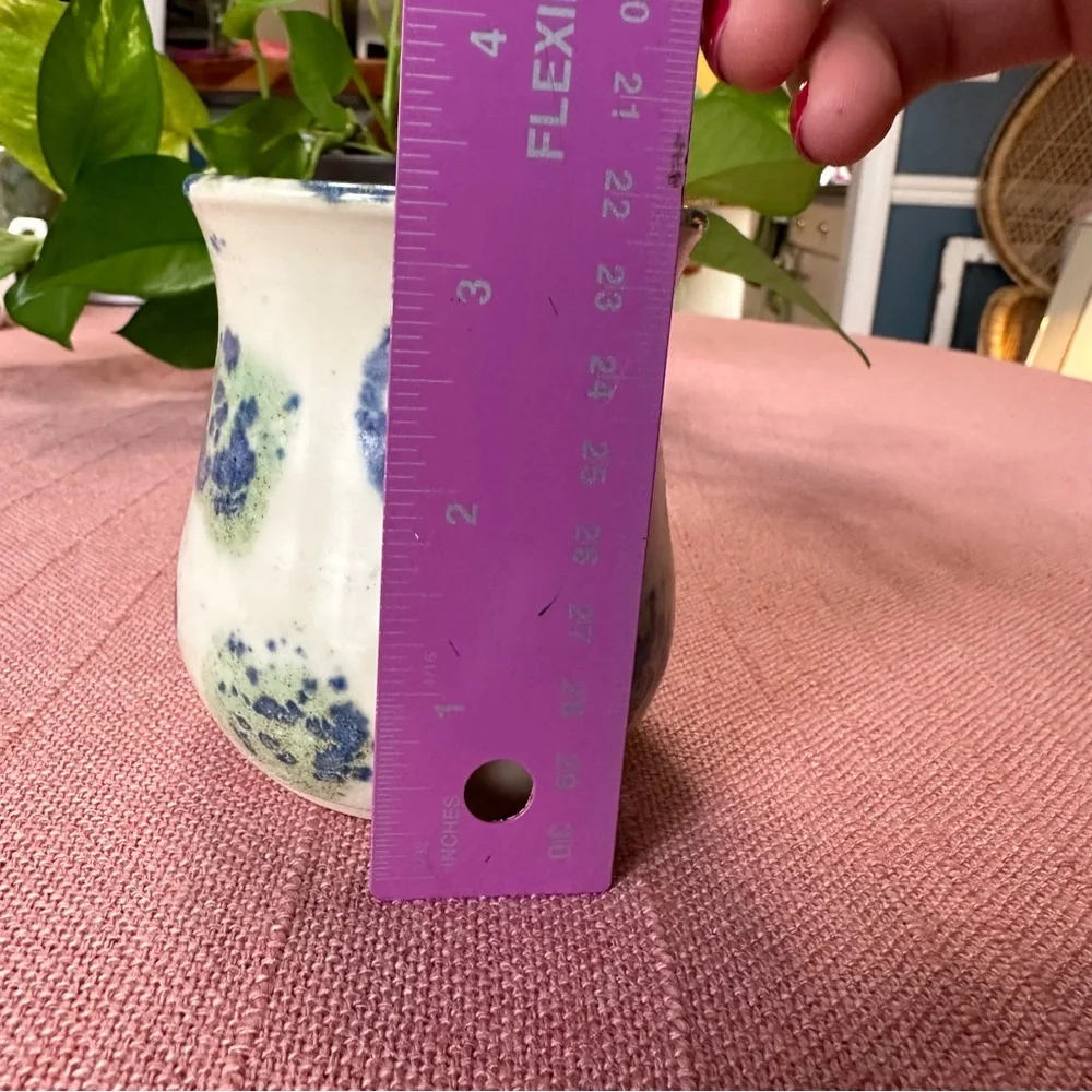 Vintage Webb Connemara Irish Studio Pottery Small Vase or Pen Cup - Picture 8 of 8